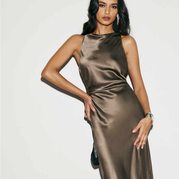 New Reformation Anaiis Silk Dress Color is Morel New With Tags - Picture 2 of 6